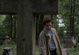 夢見殺死討厭的朋友的 9 個夢境解釋：夢見與討厭的朋友和解、夢見討厭的朋友攻擊你