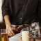 夢見啤酒服務員是什麼意思？意義和象徵、心理狀態、情境解讀