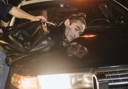 夢見試圖殺人的 9 個夢境解釋：夢見目睹謀殺、 夢見被死人追趕