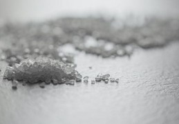 夢見鹽：97個場景及其解釋