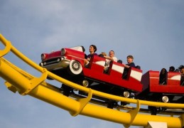 夢見獨自乘坐雲霄飛車：6 個意義和象徵