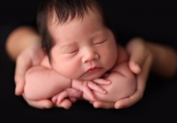 夢見擁抱新生兒的 9 個夢境解釋：夢見失去嬰兒、 夢見幫嬰兒洗澡