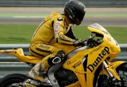 夢見摩托車賽：11 個意義和象徵