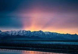 夢見太陽升起的 22 個夢境解釋：夢見兩個太陽、夢見太陽從海中升起