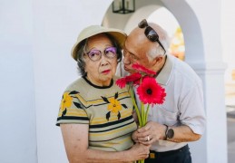 夢見與祖母交談：8 個意義和象徵