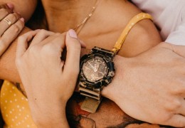 夢見擁抱是什麼意思？意義和象徵、心理狀態、情境解讀