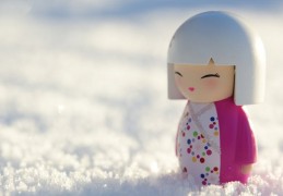 夢見會動的日本娃娃：4 個意義和象徵