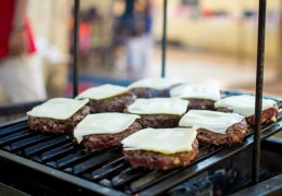 夢見吃肉漢堡包：12種場景與解釋