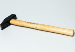 夢見錘子：41種類型及其解釋