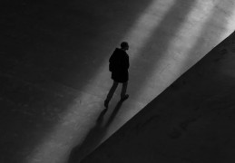 夢見朋友病死的 9 個夢境解釋：夢見聽說朋友生病了 、夢見朋友生病接受治療