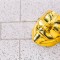 ​夢見撿起金子的 9 個夢境解釋：夢見撿起一條金項鍊 、 夢見撿金幣