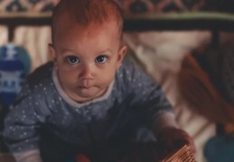 夢見嬰兒的 9 個夢境解釋：夢見有個孩子、夢見嬰兒微笑