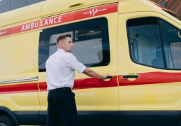 夢見打電話叫救護車 ：9 個意義和象徵