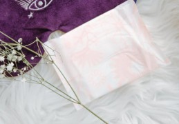 夢見丟掉衛生棉的 9 個夢境解釋：夢見丟棄衛生棉並清洗它們 、夢見無法丟棄衛生棉