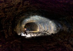 夢見逃離黑洞：8 個意義和象徵