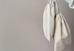 夢見袋子被撕破的 9 個夢境解釋：夢見空袋、夢見東西灑進袋子裡