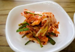 ​夢見泡菜的 9個夢境解釋：夢見分享蘿蔔泡菜、夢見丟掉嫩蘿蔔泡菜
