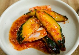 夢見高麗菜泡菜的 9 個夢境解釋：夢見儲存高麗菜泡菜、夢見偷高麗菜泡菜