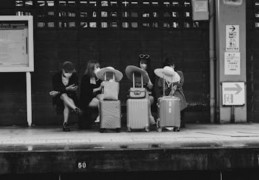 夢見行李落在公車上的 10 個夢境解釋：夢見看公車開走、夢見下車迷路