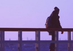 夢見逃避可疑之人：6 個意義和象徵