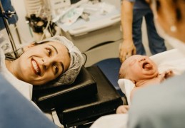 夢見未婚分娩：12 個意義和象徵