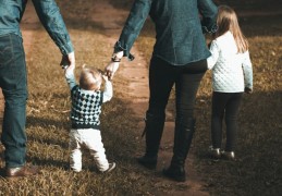 夢見繼子女 ：7 個意義和象徵