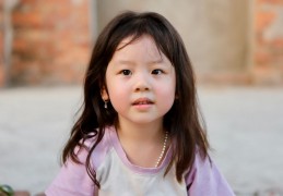 夢見別人生孩子的 9 個夢境解釋：夢見生下一個女孩、夢見未能生育
