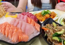 夢見吃三文魚刺身的 17 個夢境解釋：夢見為別人做生魚片、夢見吃生魚片