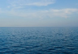 夢見藍色海洋：10 個意義和象徵