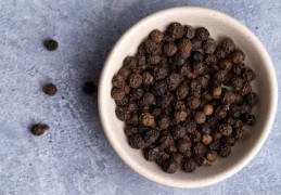 夢見黑胡椒：40個場景與解釋