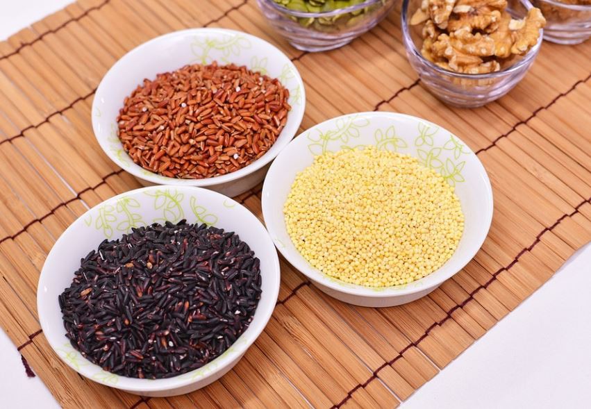 8個夢見糯米的詳細含義：夢見用糯米煮飯、夢見送糯米、夢見洗糯米