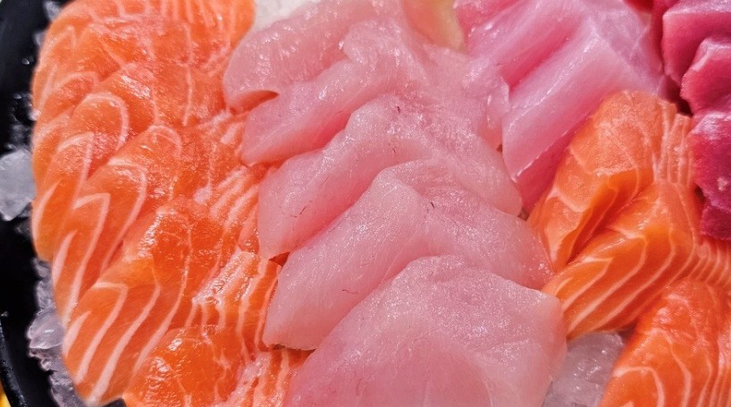 夢見生魚片的 17 個夢境解釋：夢見缺少生魚片、夢見扔掉生魚片