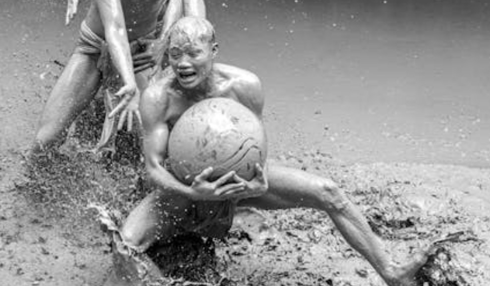 夢見全身充滿糞便的 9 個夢境解釋：夢見自己吃大便 、夢見糞便變成黃金