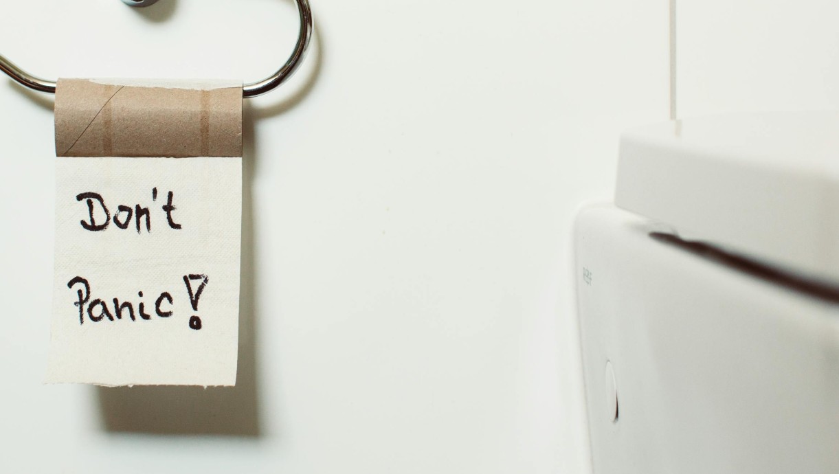 夢見馬桶堵塞的 9 個夢境解釋：夢見馬桶裡流出血、夢見壞掉的馬桶