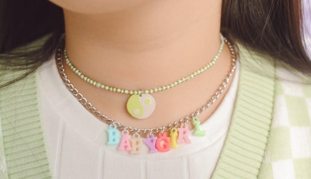 夢見心形項鍊：17 個意義和象徵