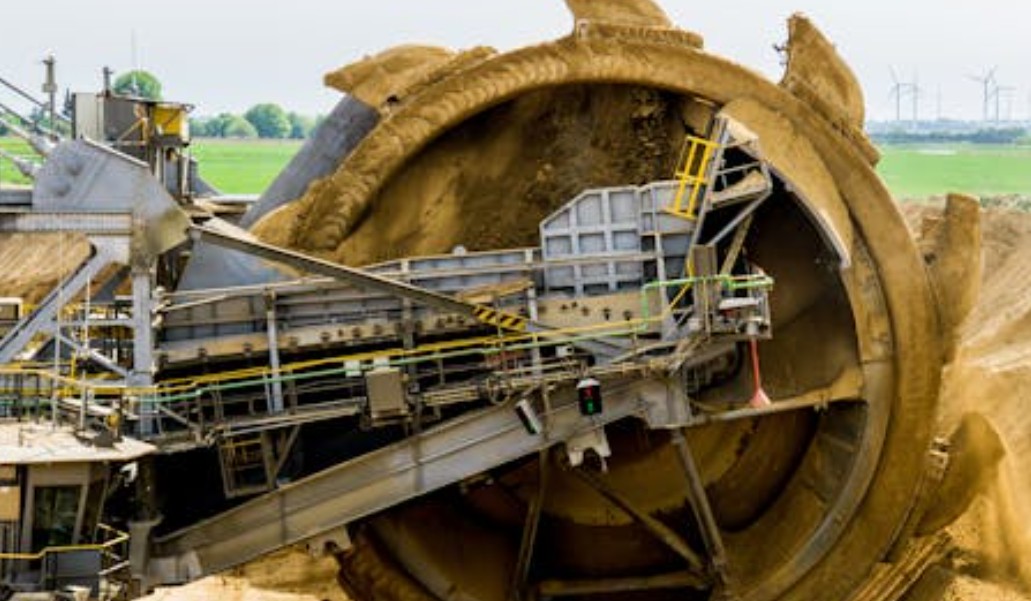 夢見操作液壓挖掘機 ：6 個意義和象徵