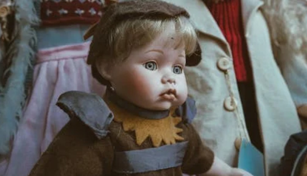 夢見大型娃娃：6 個意義和象徵