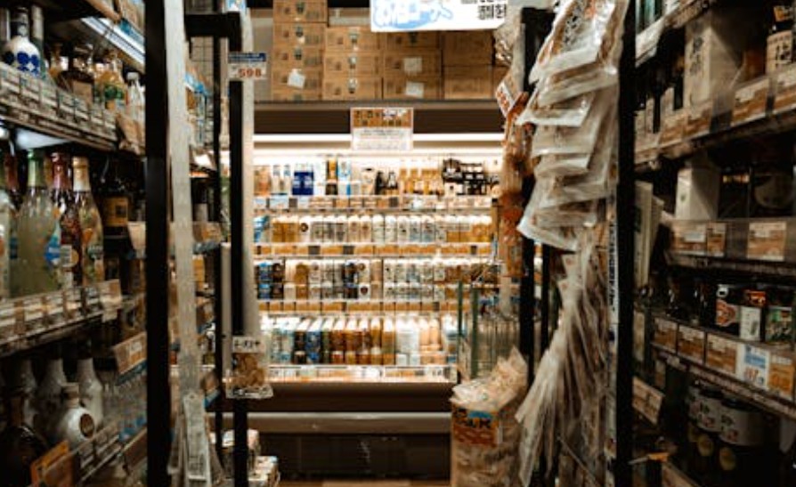 夢見在便利商店睡覺：9 個意義和象徵