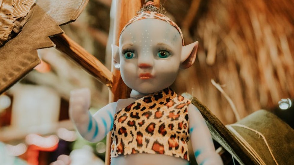 夢見一個可怕娃娃在移動：11 個意義和象徵