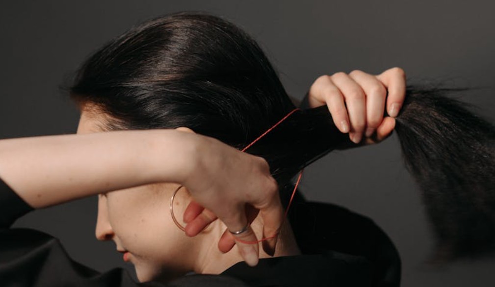 夢見用緞帶綁頭髮 ：10 個意義和象徵