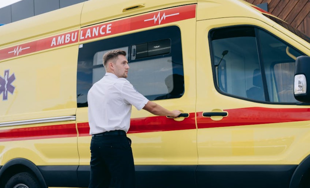 夢見打電話叫救護車 ：9 個意義和象徵