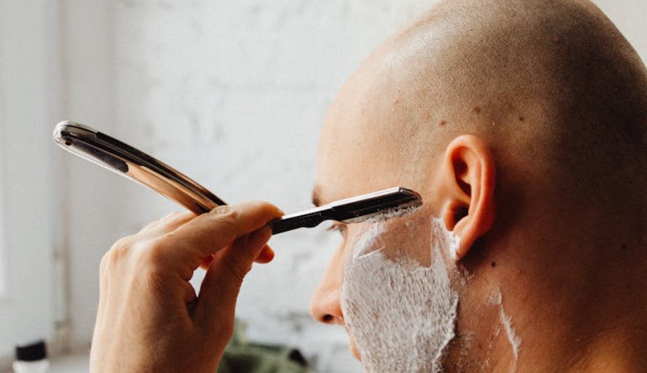 夢見剃光頭:8 個意義和象徵 夢見剃光頭:8 個意義和象徵