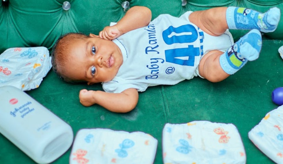 夢見擦拭嬰兒糞便的 9 個夢境解釋:夢見清理嬰兒便便、夢見嬰兒拉 夢見擦拭嬰兒糞便的 9 個夢境解釋:夢見清理嬰兒便便、夢見嬰兒拉