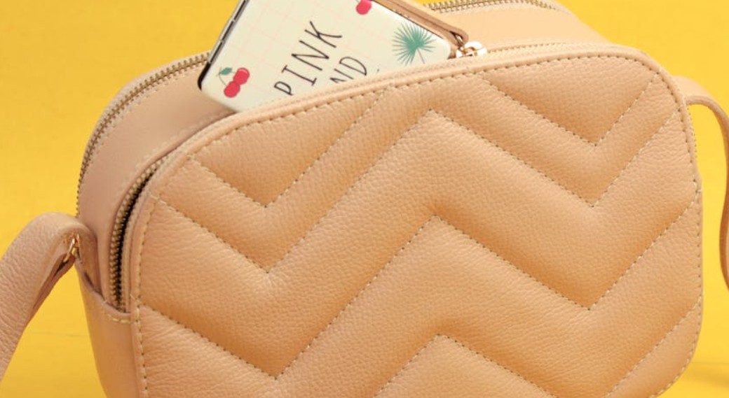 夢見收到包包禮物的 9 個夢境解釋：夢見把袋子給別人 、夢見一個袋子被撕破