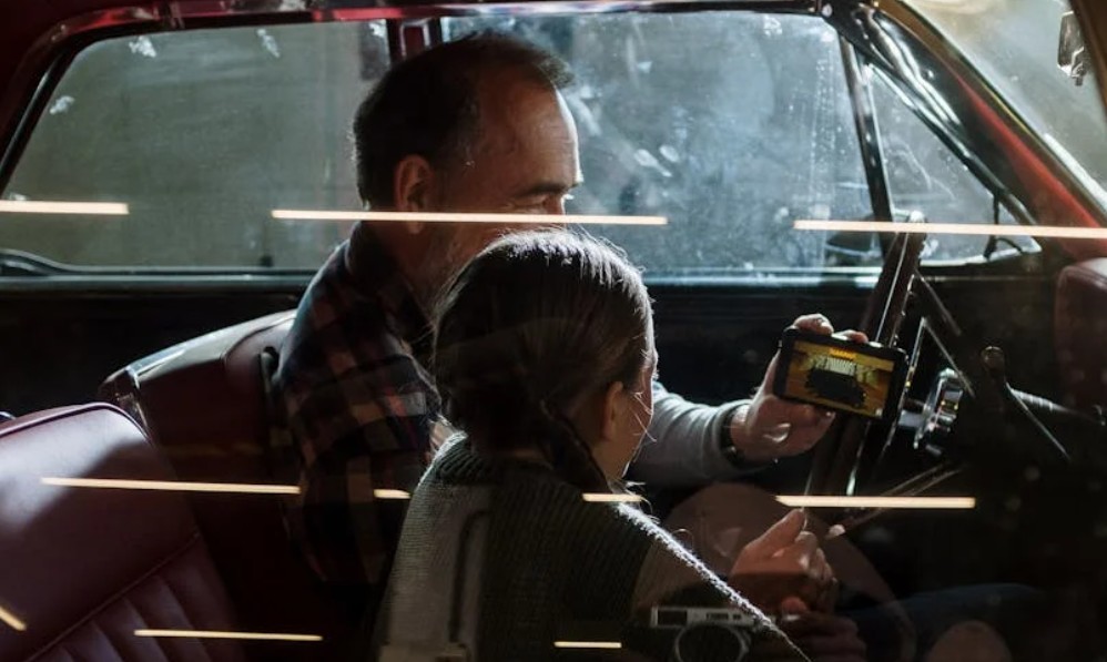 夢見已故父親的 9 個夢境解釋：夢見已故的父親走進你的家 、 夢見已故父親的肖像