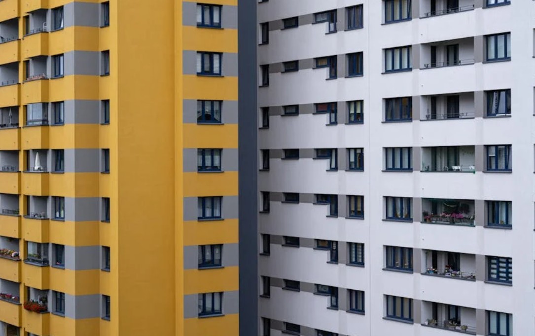 夢見搬進公寓：9 個意義和象徵