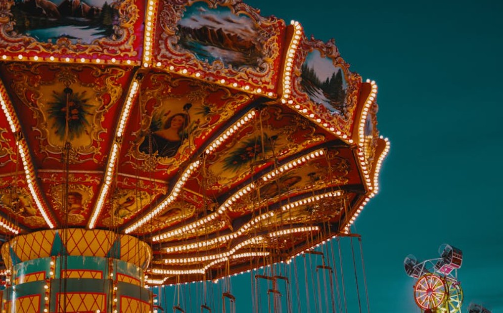 夢見前往主題樂園 ：8 個意義和象徵
