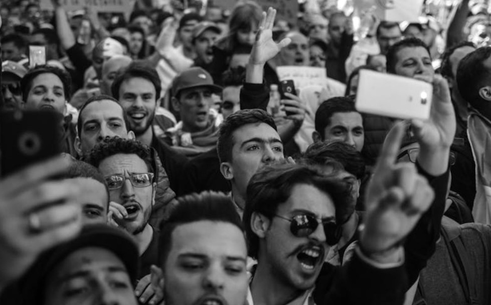 夢見與外國人爭吵:12 個意義和象徵 夢見與外國人爭吵:12 個意義和象徵