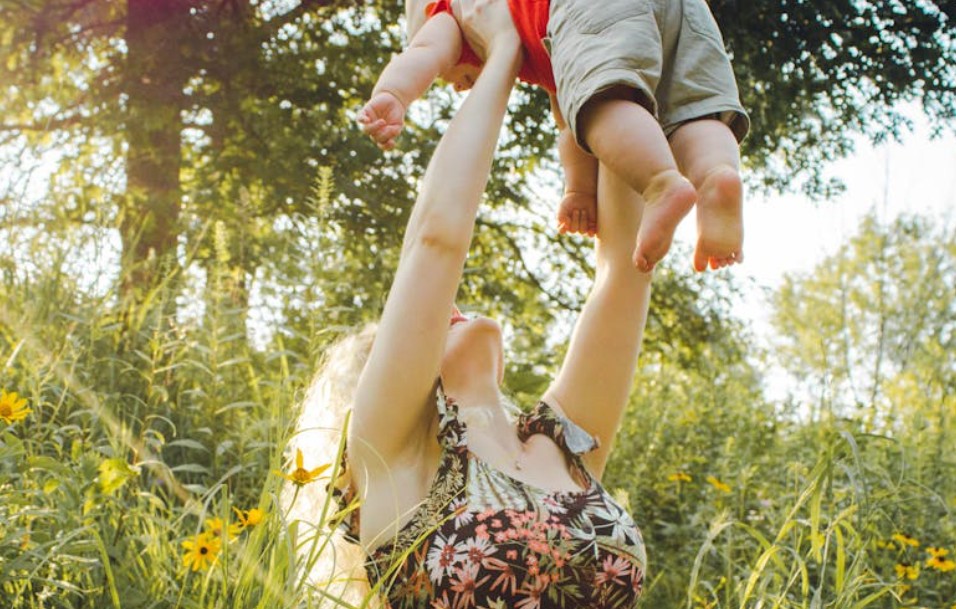 夢見打媽媽的9 個夢境解釋：夢見媽媽微笑、夢見媽媽離家