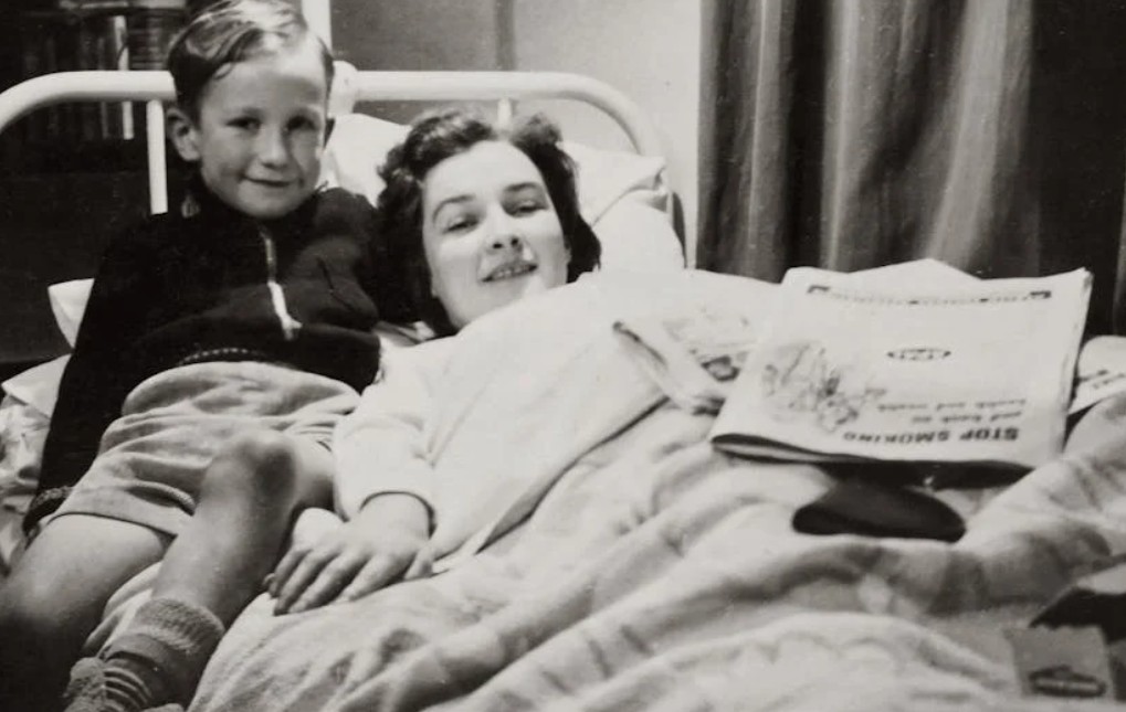 夢見媽媽去世的 9 個夢境解釋：夢見媽媽復活、 夢見最後一次與媽媽道別